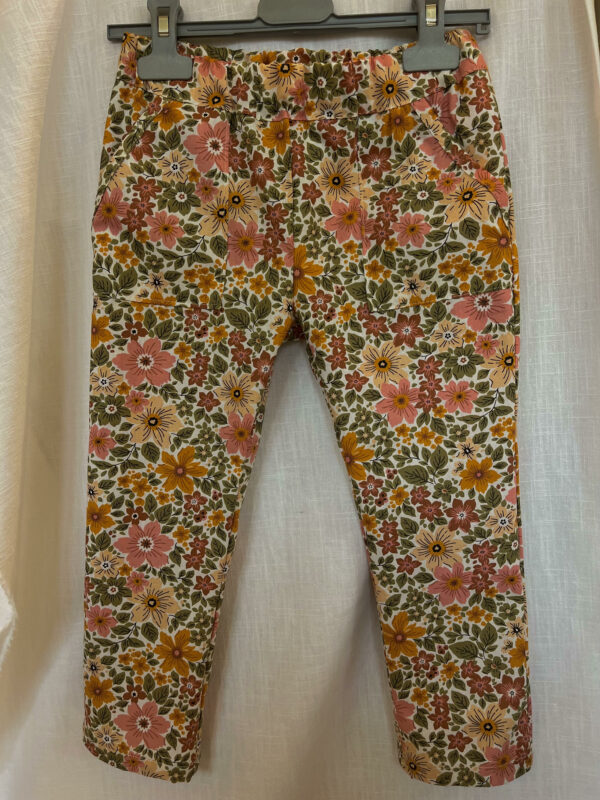 Pantalon motif fleuri