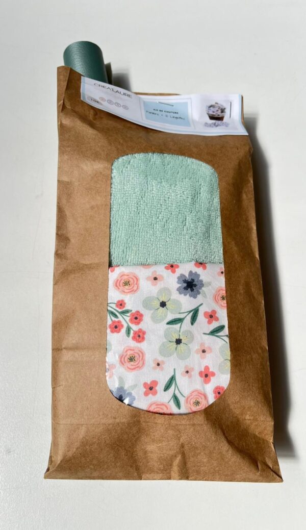 Panière + 12 lingettes fleurs vertes