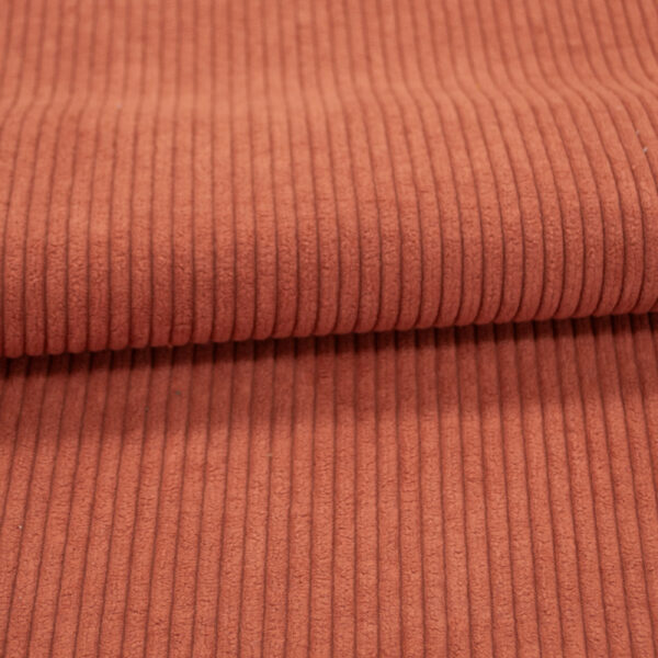 Huggy terracotta